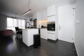 Z-32 Luxury Boutique Apartment